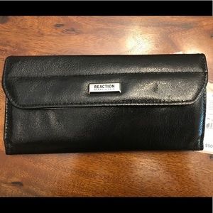 Kenneth Cole Reaction Lauren Wallet